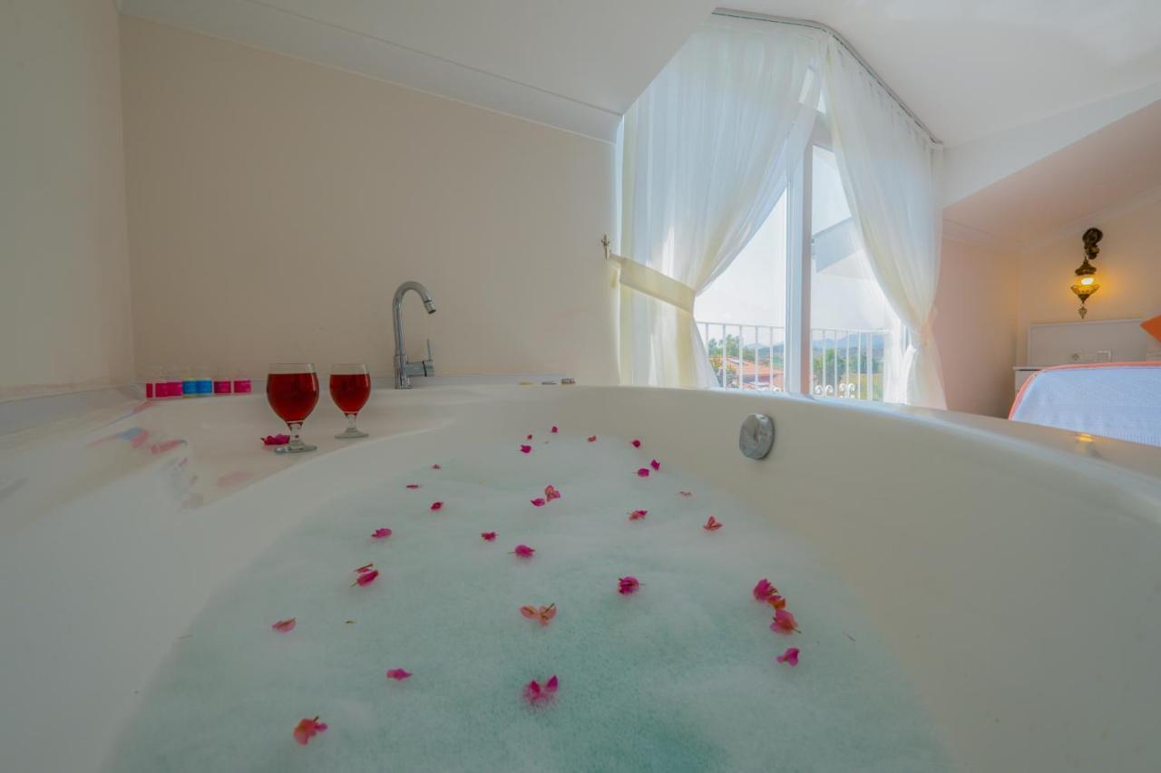 Infinity Beyaz Villa Фетхие Экстерьер фото