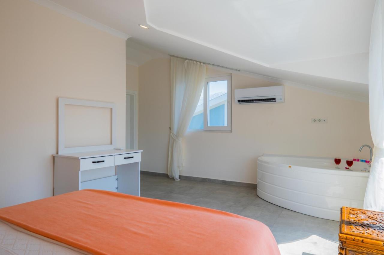 Infinity Beyaz Villa Фетхие Экстерьер фото